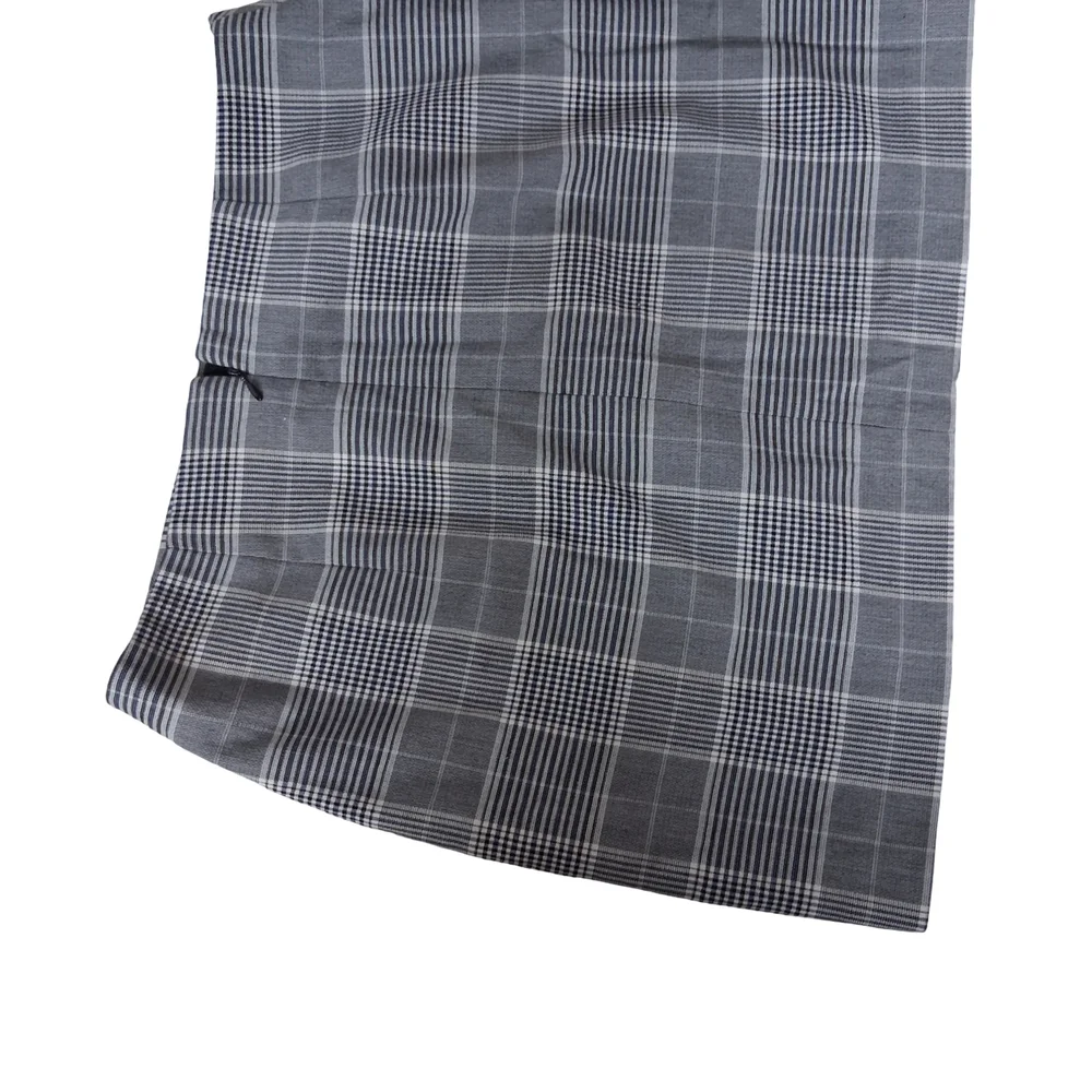 H&M Gray Plaid A-Line Mini Skirt - Picture 2 of 2